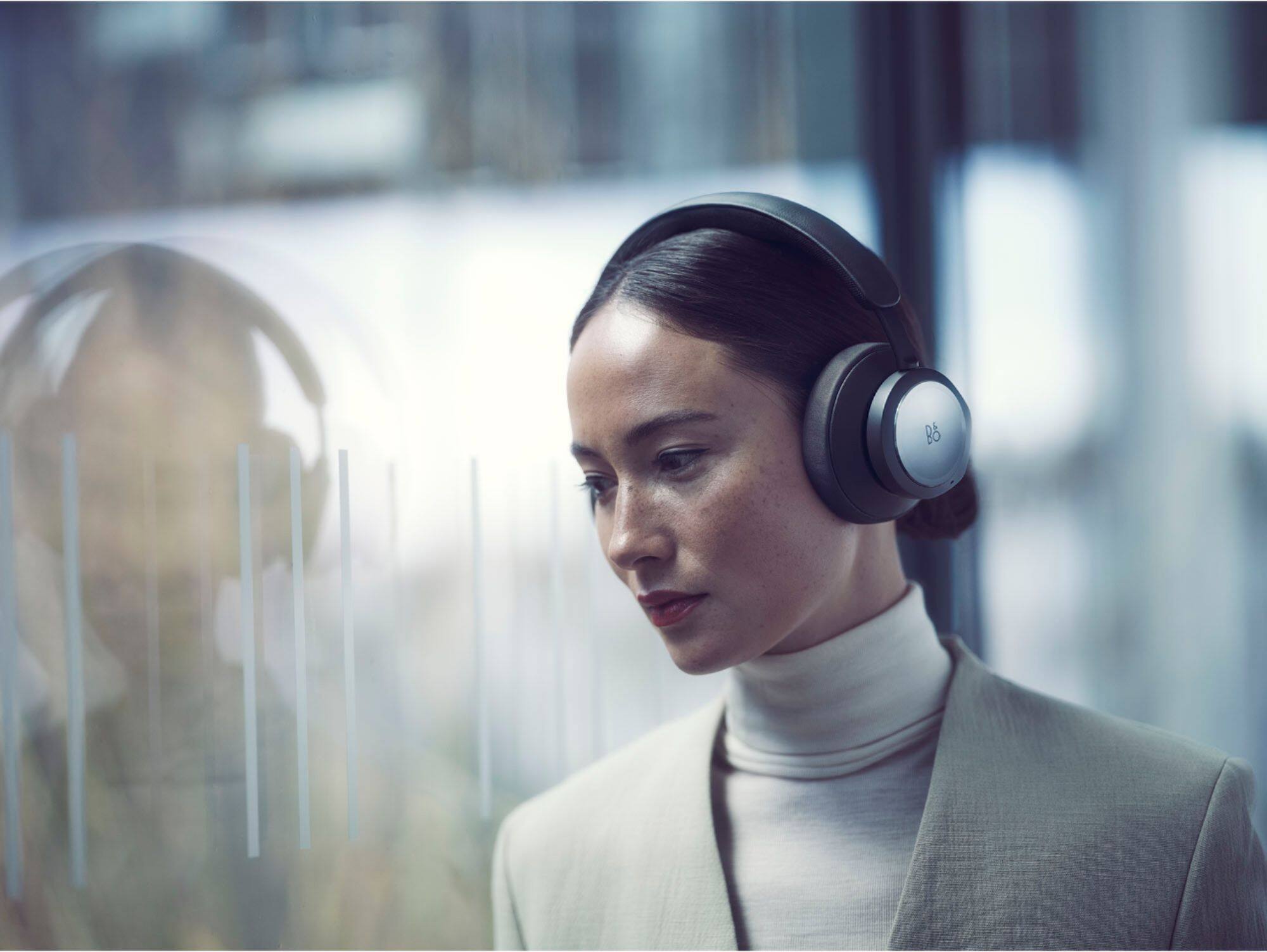 Alt View 22. Bang & Olufsen - Beoplay Portal Xbox Wireless Noise Cancelling Over-the-Ear Headphones - Black Anthracite.