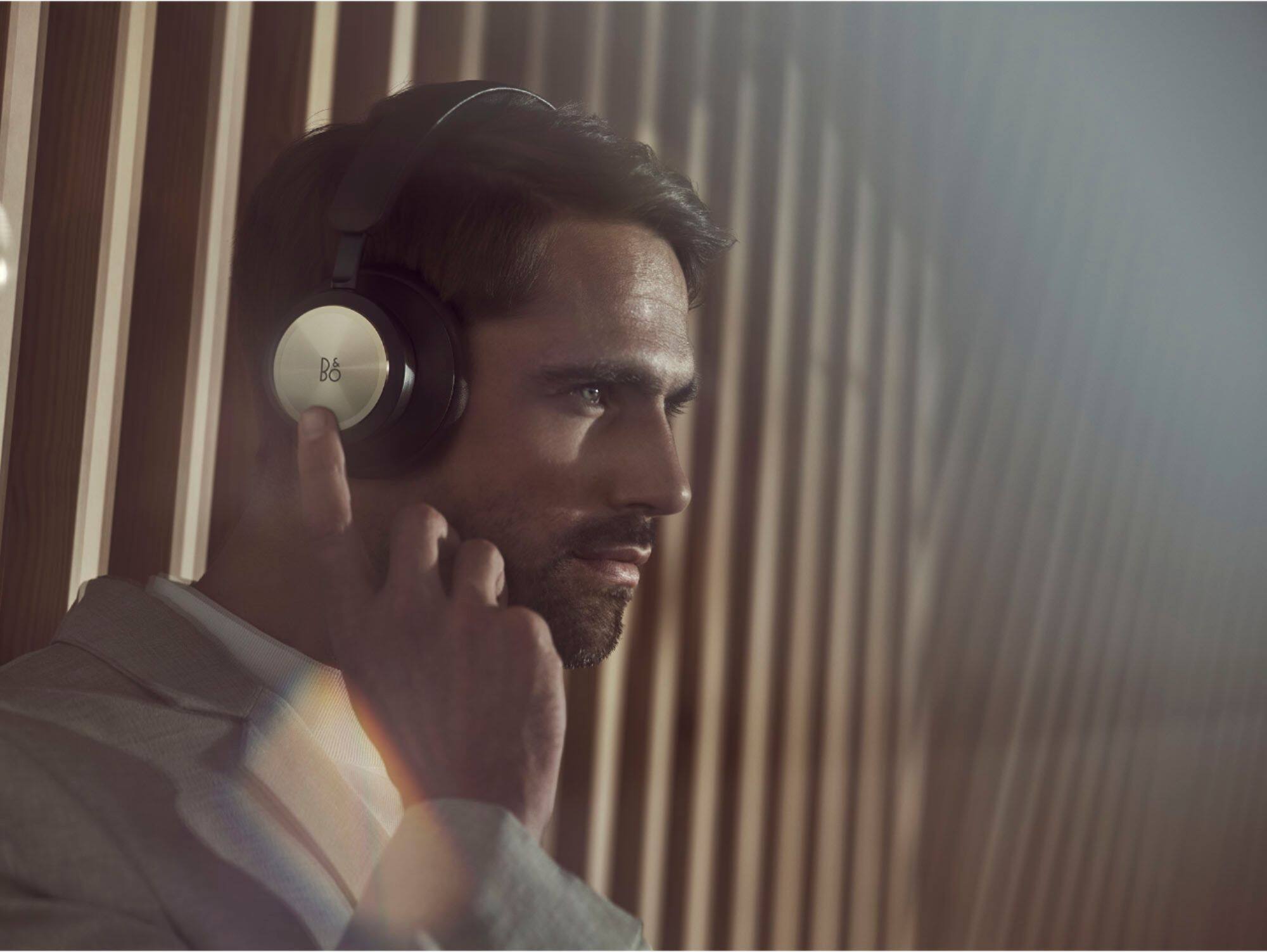 Alt View 25. Bang & Olufsen - Beoplay Portal Xbox Wireless Noise Cancelling Over-the-Ear Headphones - Black Anthracite.