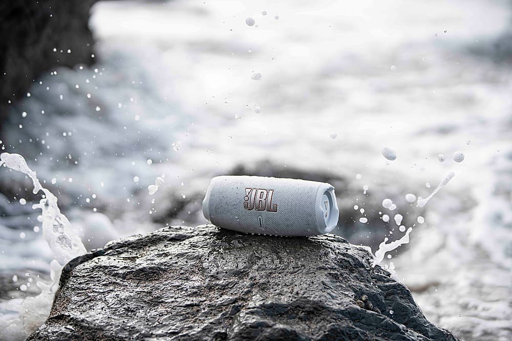 Alt View 17. JBL - CHARGE5 Portable Waterproof Speaker with Powerbank - White.