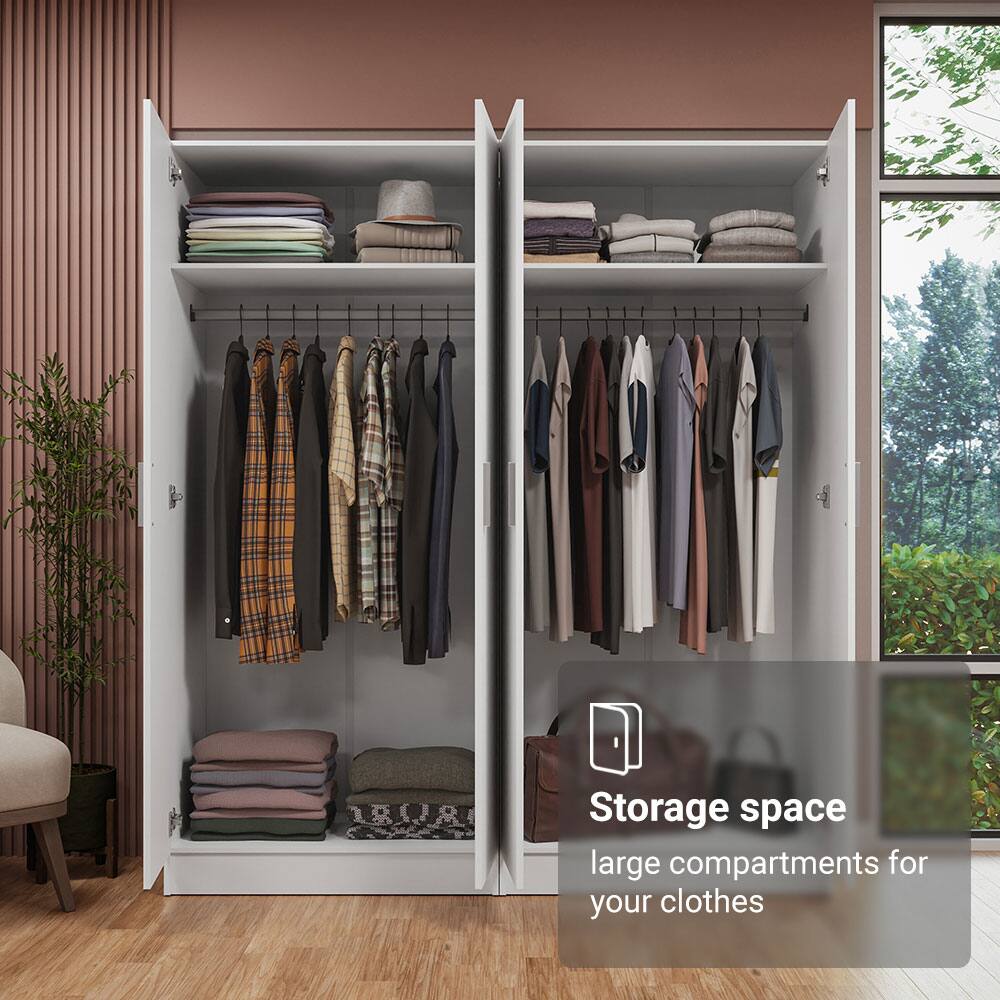 Storage space  
large compartments for your clothes