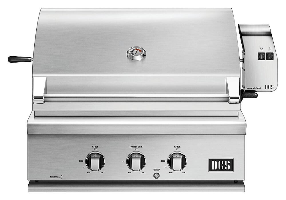 Angle. DCS - 30" Series 7 Grill, Natural Gas - Brushed Stainless Steel.