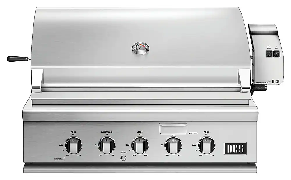 Angle. DCS - 36" Series 7 Grill, Natural Gas - Brushed Stainless Steel.