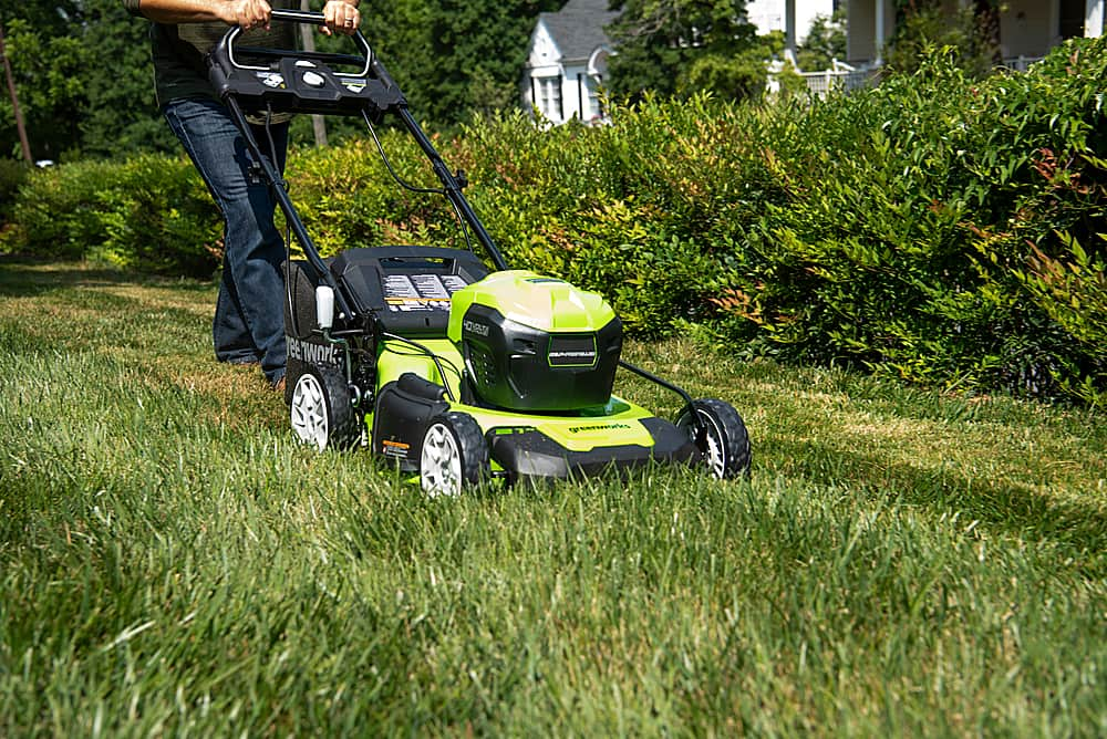 Customer Reviews: Greenworks 40-Volt 21-Inch Self Propelled Lawn Mower ...