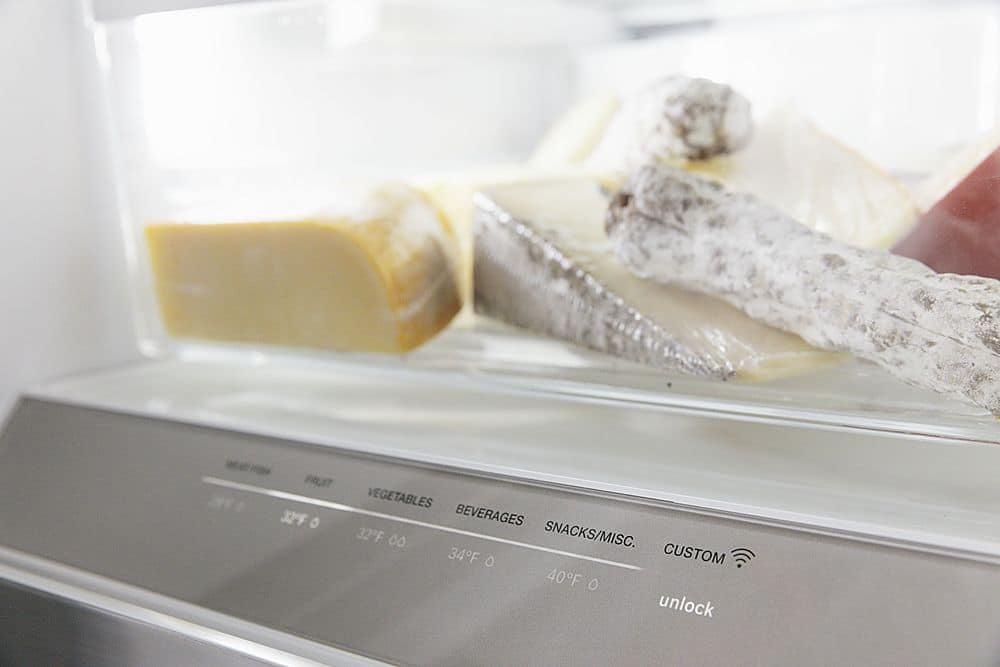 Alt View 12. Thermador - Masterpiece 20.8 Cu. Ft. French Door Counter-Depth Smart Refrigerator - Silver.