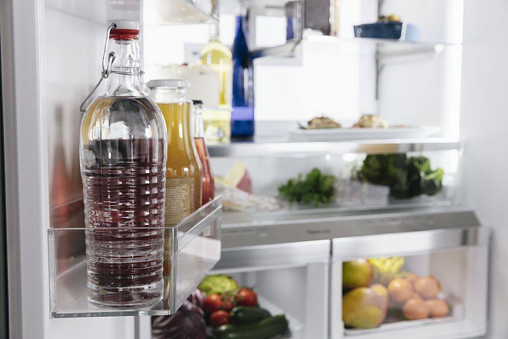 Alt View 14. Thermador - Masterpiece 20.8 Cu. Ft. French Door Counter-Depth Smart Refrigerator - Silver.