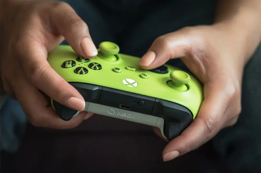 Alt View 16. Microsoft - Xbox Wireless Controller for Xbox Series X, Xbox Series S, Xbox One, Windows Devices - Electric Volt.