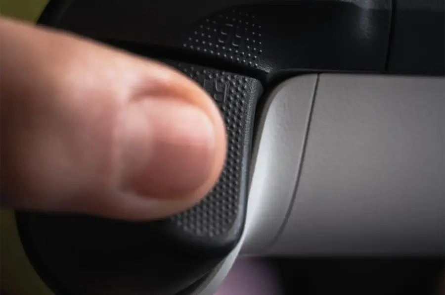 Alt View 18. Microsoft - Xbox Wireless Controller for Xbox Series X, Xbox Series S, Xbox One, Windows Devices - Electric Volt.