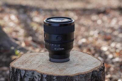 FE 50mm F1.2 Full frame GM Lens for Sony Alpha E mount Cameras FE 50mm F1.2 Full frame GM Lens for Sony Alpha E mount Cameras