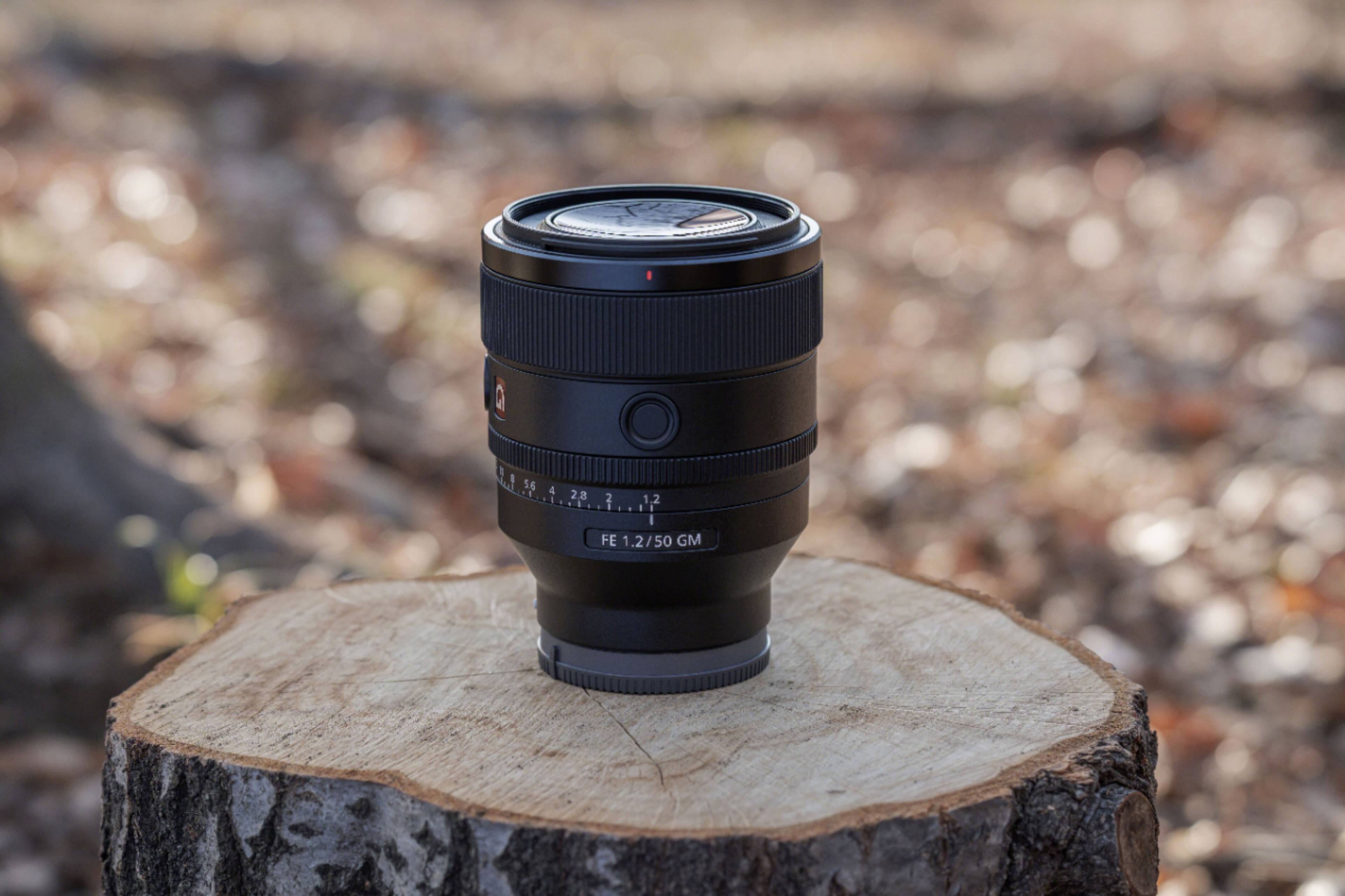 Alt View 17. Sony - FE 50mm F1.2 Full-frame GM Lens for Sony Alpha E-mount Cameras - Black.
