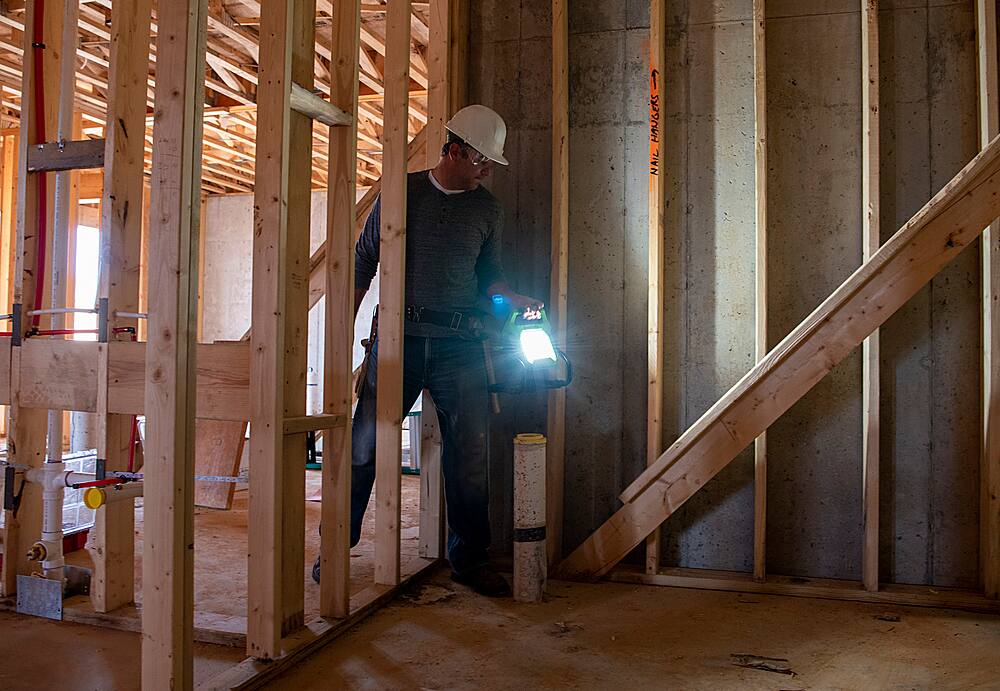 Alt View 16. Greenworks - 24 Volt 2000 Lumen LED Work Light AC/DC (Battery and Charger Not Included) - Green.