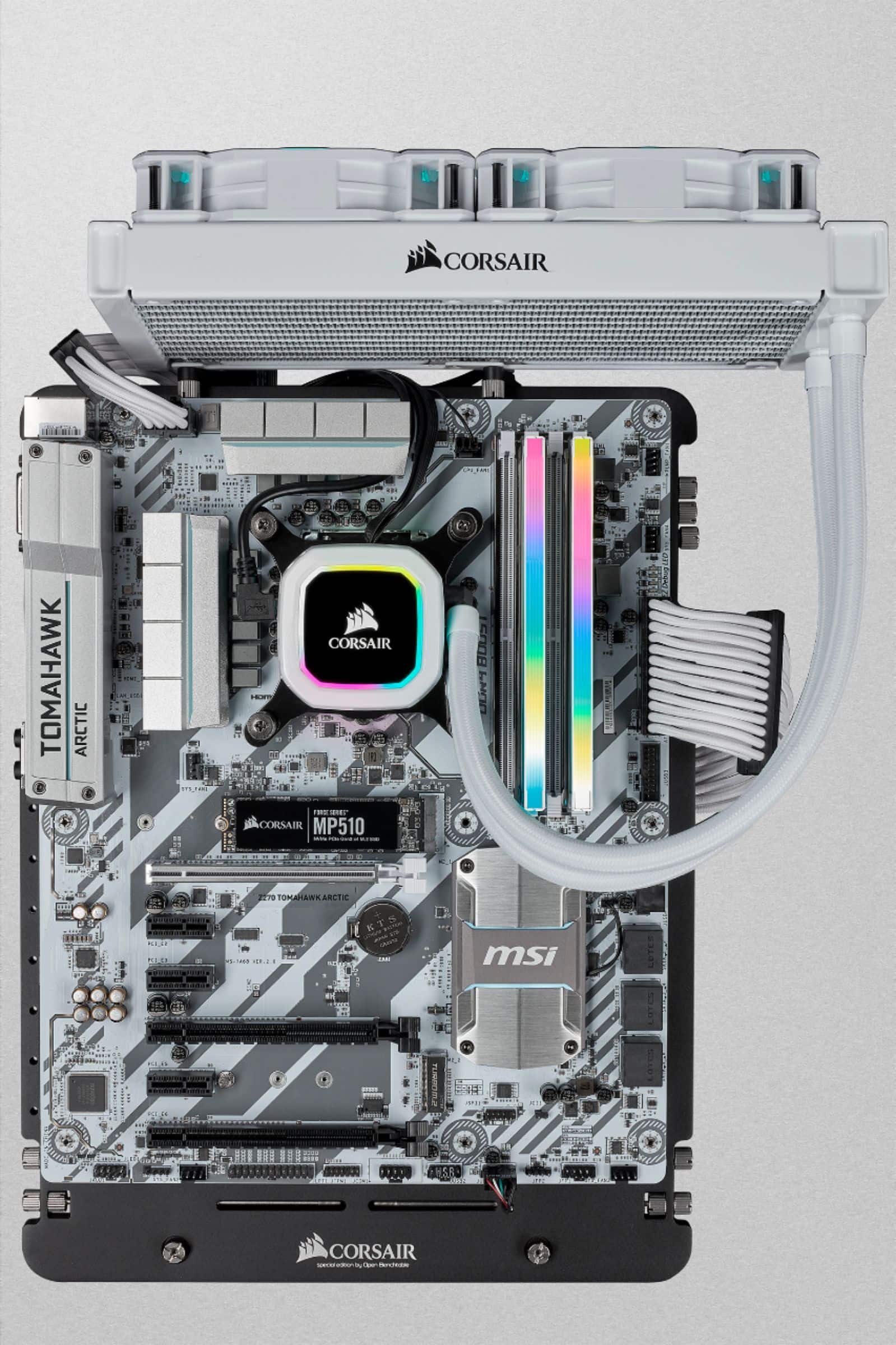 Alt View 14. CORSAIR - VENGEANCE RGB PRO SL 32GB (2x16GB) DDR4 3600MHz C18 UDIMM Desktop Memory - White.