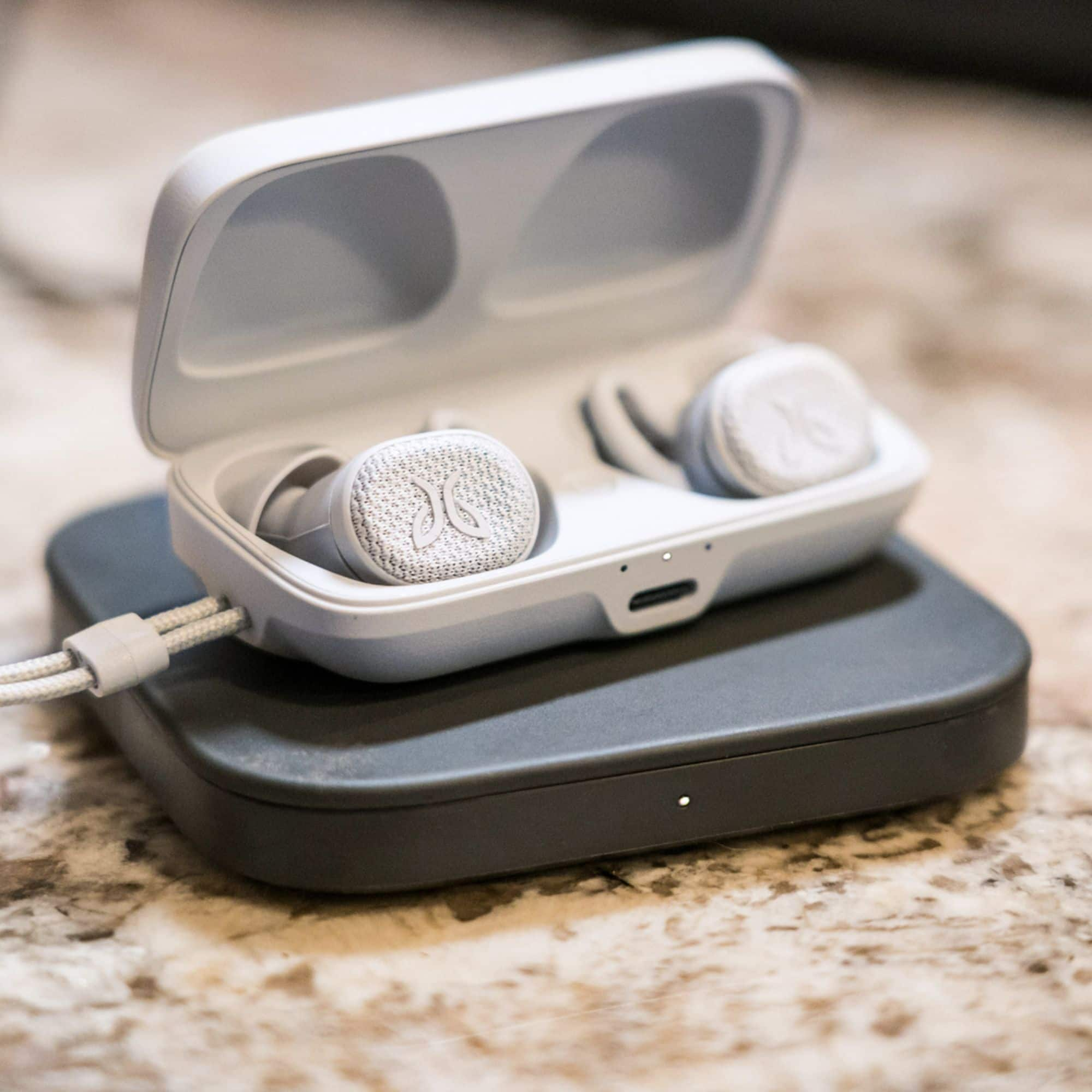 Jaybird noise cancelling online earbuds