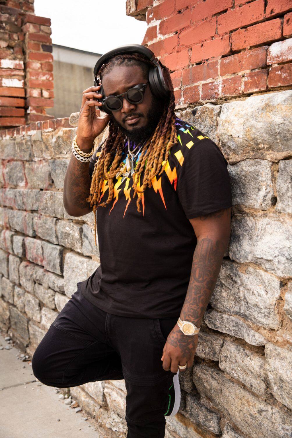 Alt View 26. CORSAIR - VIRTUOSO XT Wireless Gaming Headset for PC, Mac, PS5, PS4, and Mobile - Slate.