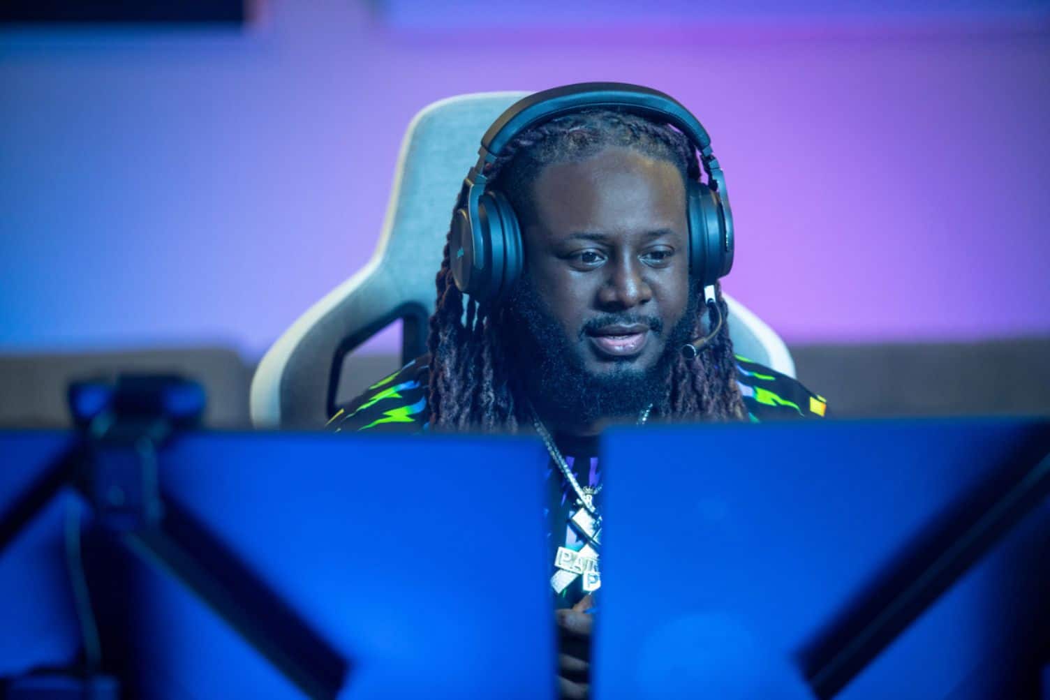 Alt View 30. CORSAIR - VIRTUOSO XT Wireless Gaming Headset for PC, Mac, PS5, PS4, and Mobile - Slate.