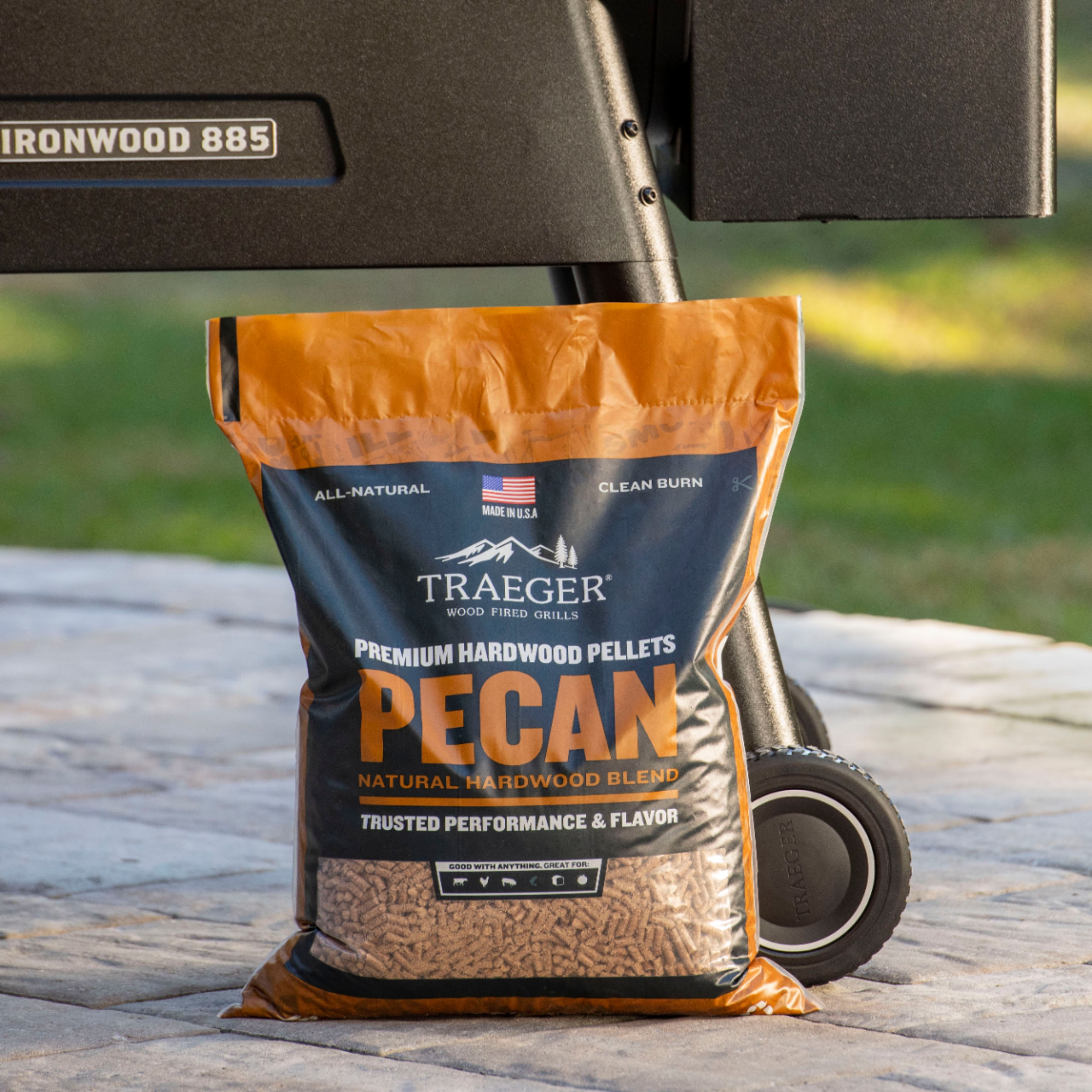 Traeger Limited Edition Steak Blend All-Natural Wood Grilling