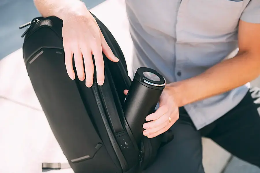 Alt View 23. Nomatic - BACKPACK (15L) - Black.