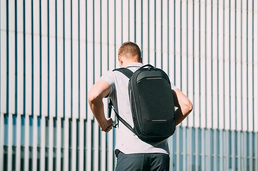 Alt View 28. Nomatic - BACKPACK (15L) - Black.