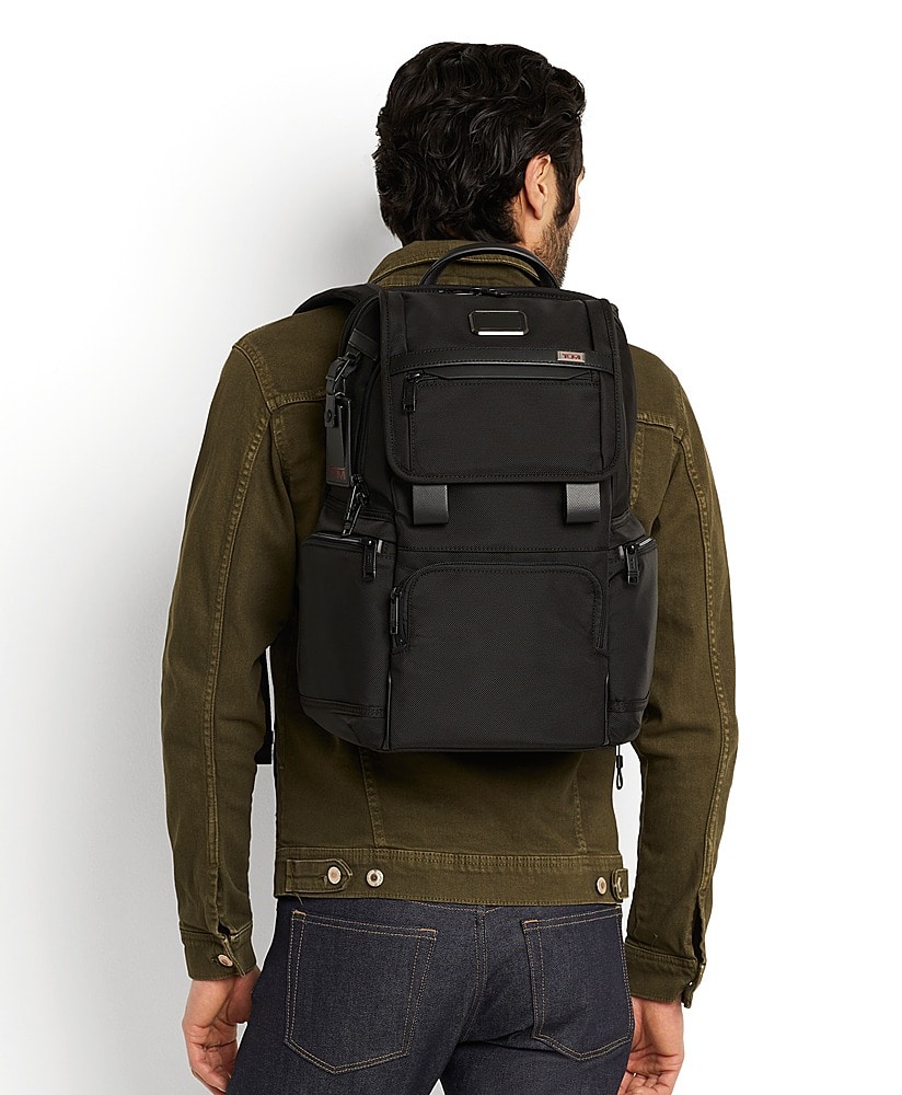 Tumi shop flap backpack