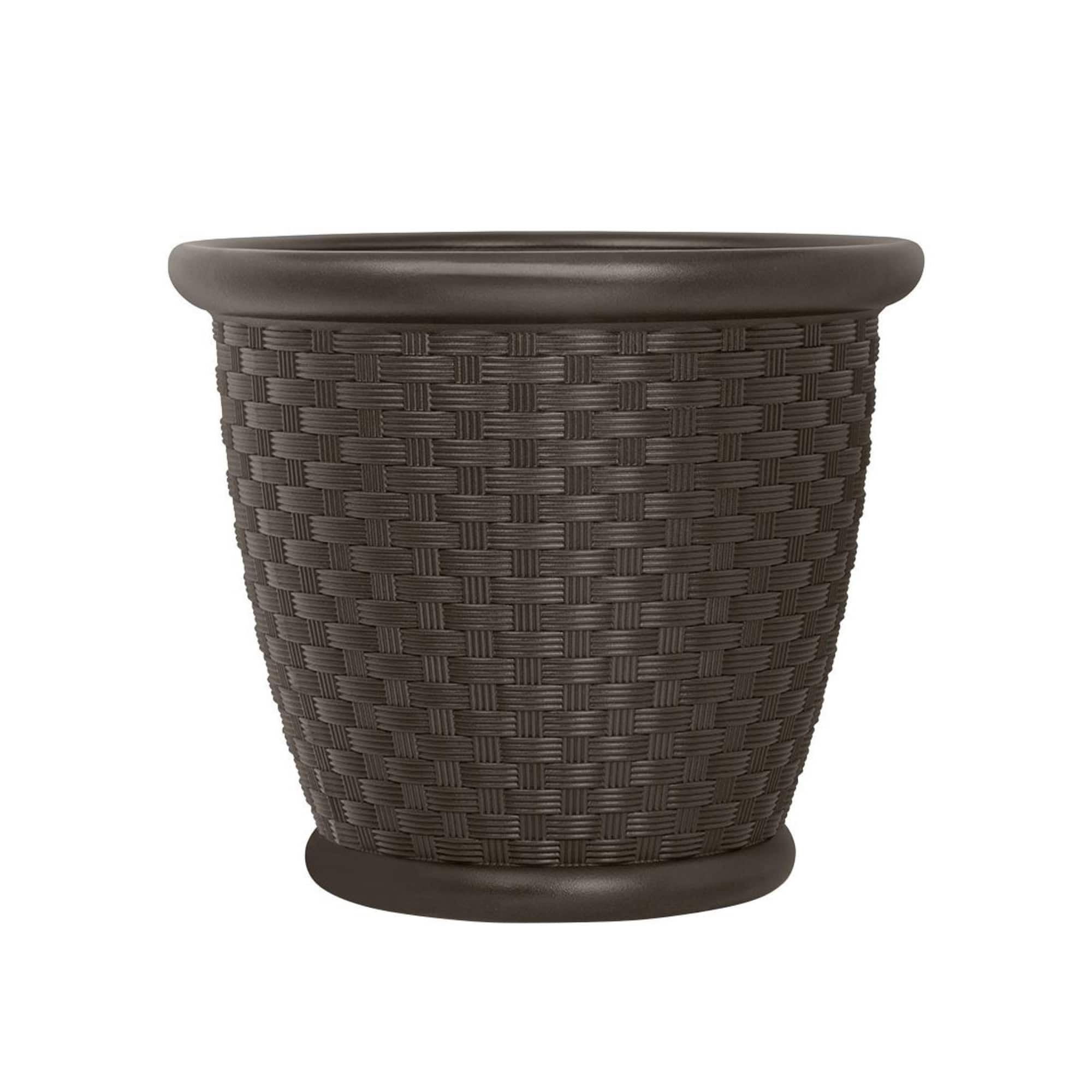 Suncast - Resin Wicker Decorative Yard Planter - Brown