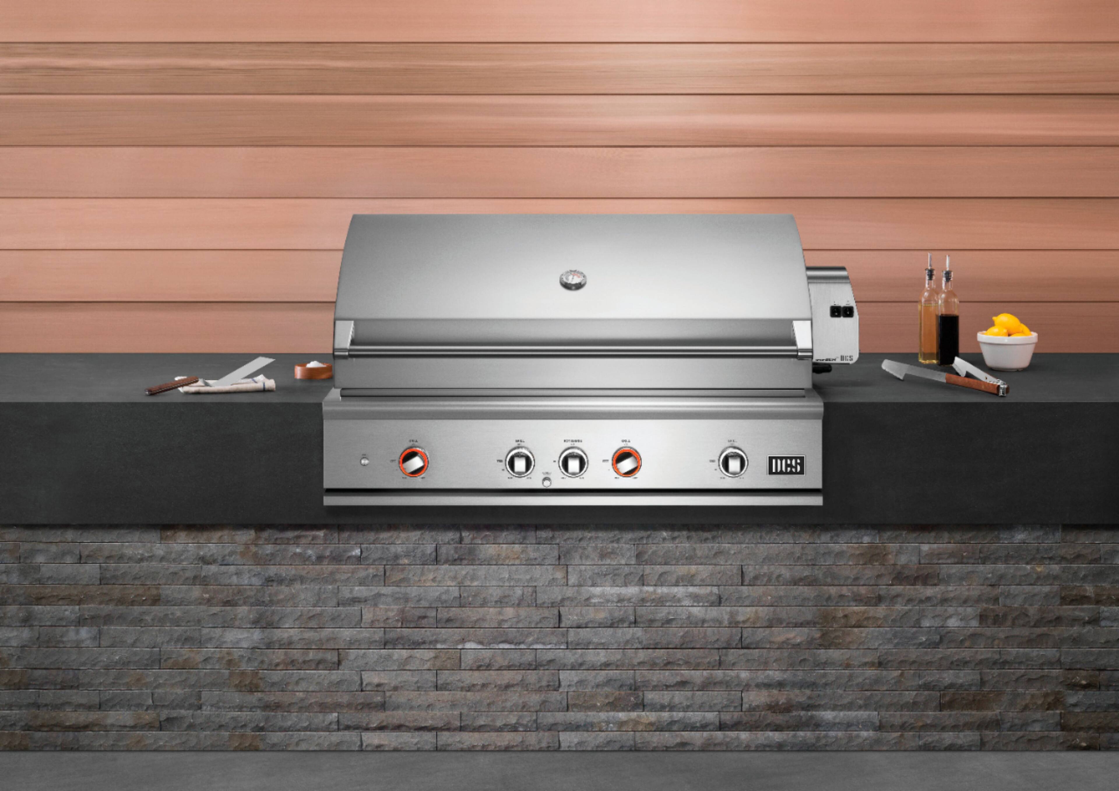 Alt View 11. DCS - 48" Series 9 Grill, Natural Gas - Stainless Steel.