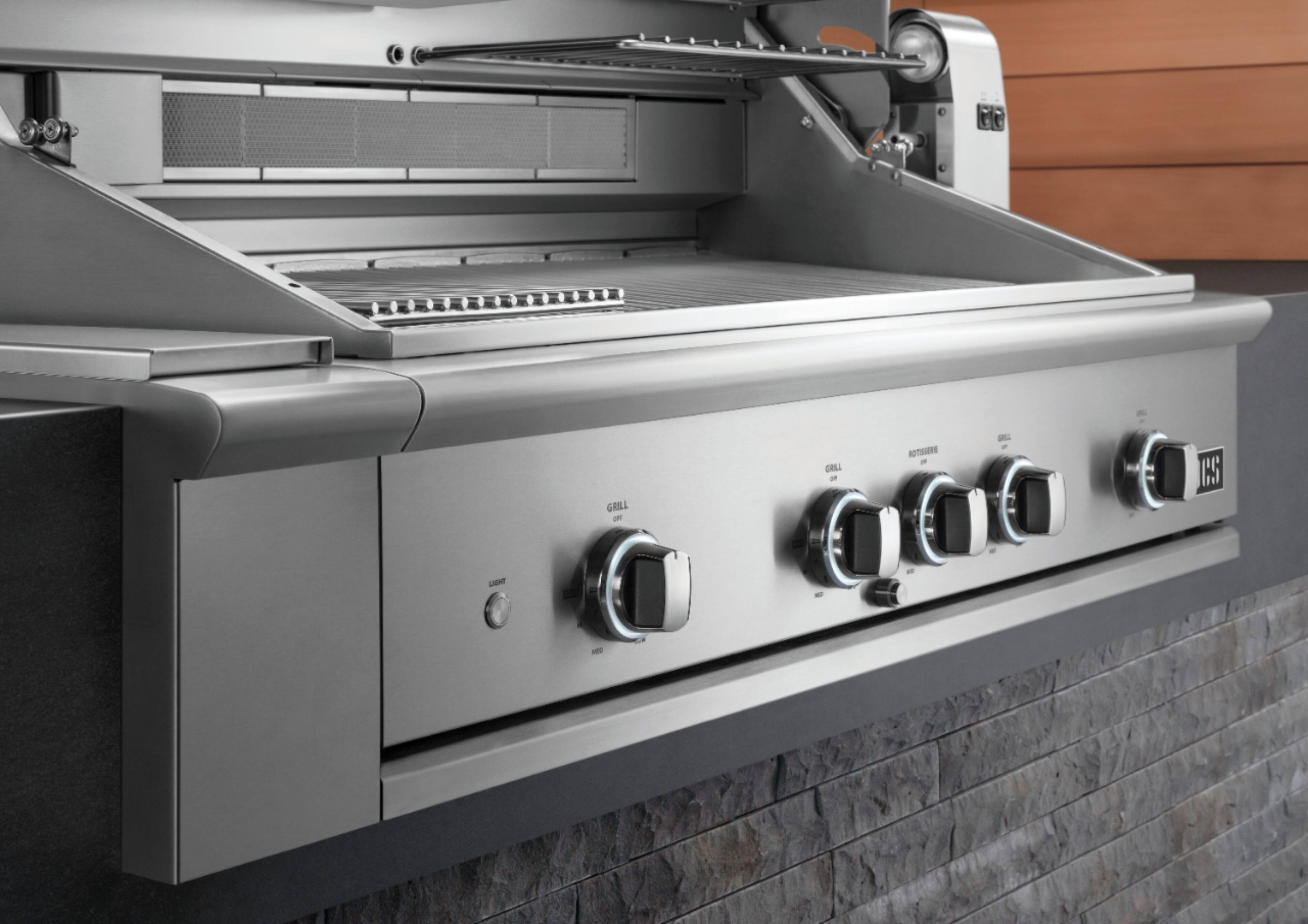 Alt View 14. DCS - 48" Series 9 Grill, Natural Gas - Stainless Steel.