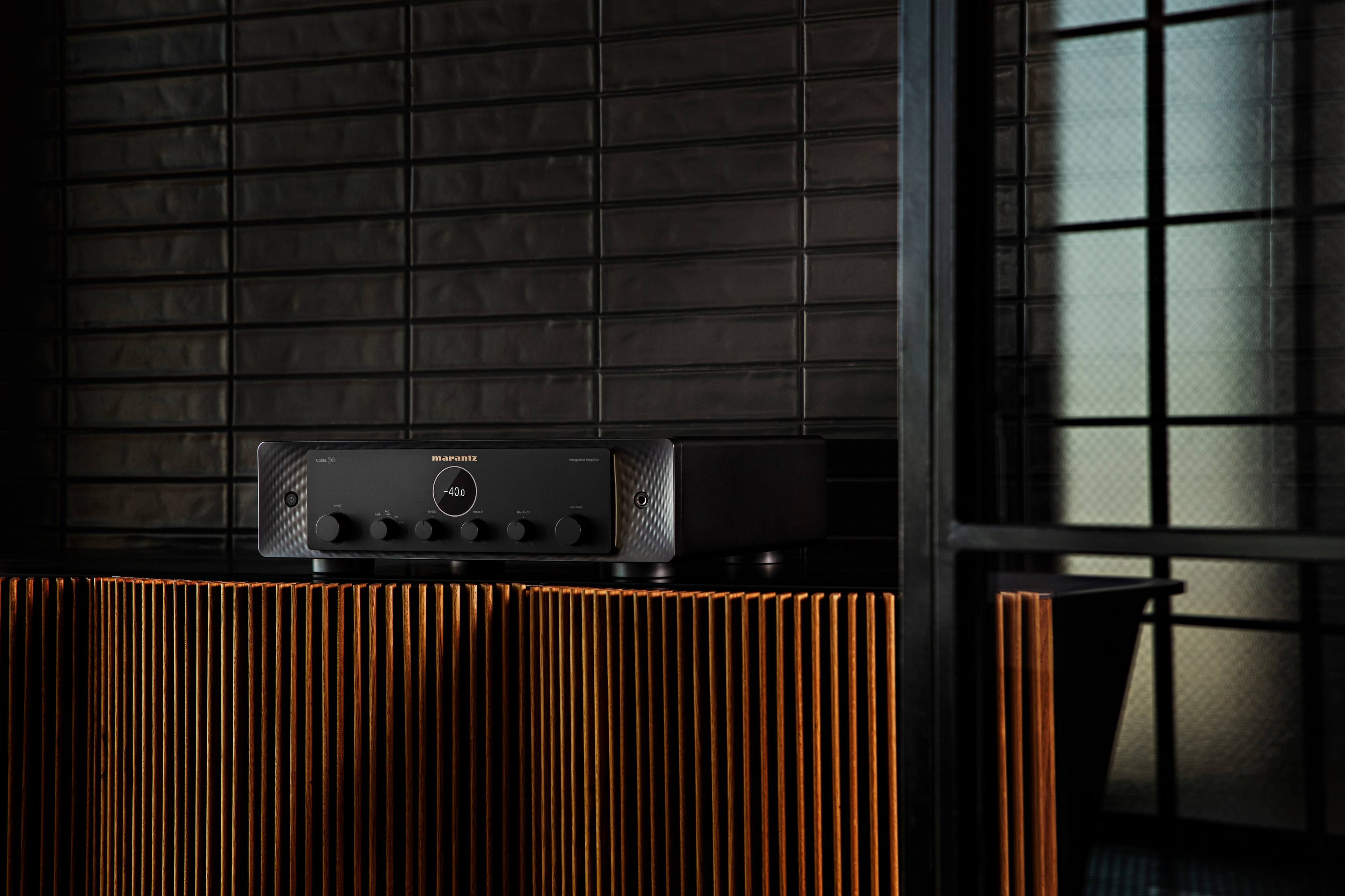 Alt View 14. Marantz - MODEL 30 Integrated Amplifier 200W x2 ch. Sound Master Tuning - Black.