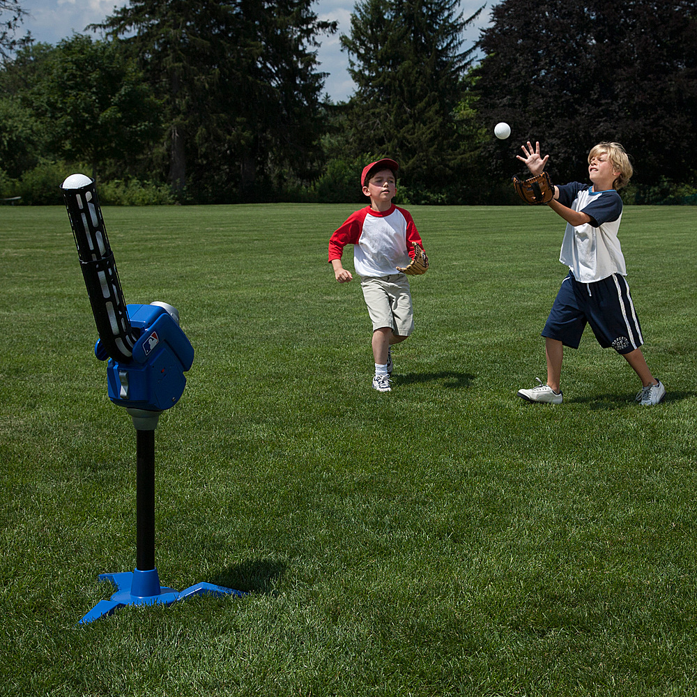 Left View: Franklin Sports - MLB® 4-IN-1 Pitching Machine Batter & Fielder Combo - Blue