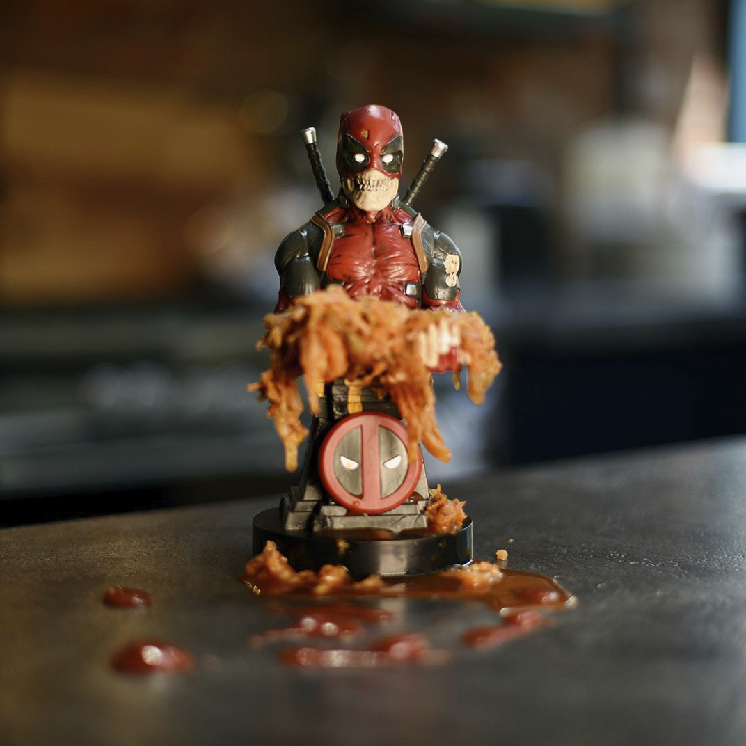 Left View: Official Marvel Iron Man Endgame Mini Co Figure