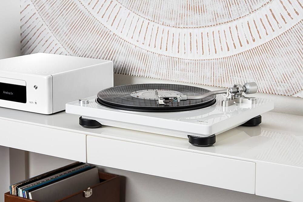 Alt View 15. Denon Electronics - Semi-Automatic Analog Turntable - White.