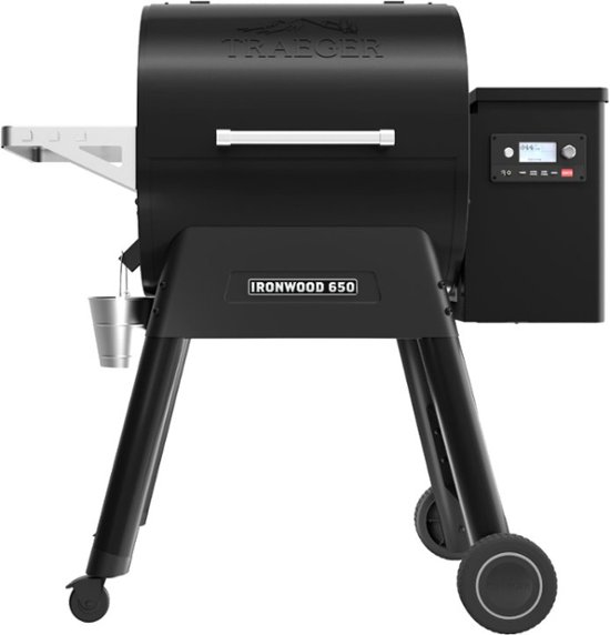 Angle. Traeger Grills - Ironwood 650 Pellet Grill and Smoker with WiFire - Black.