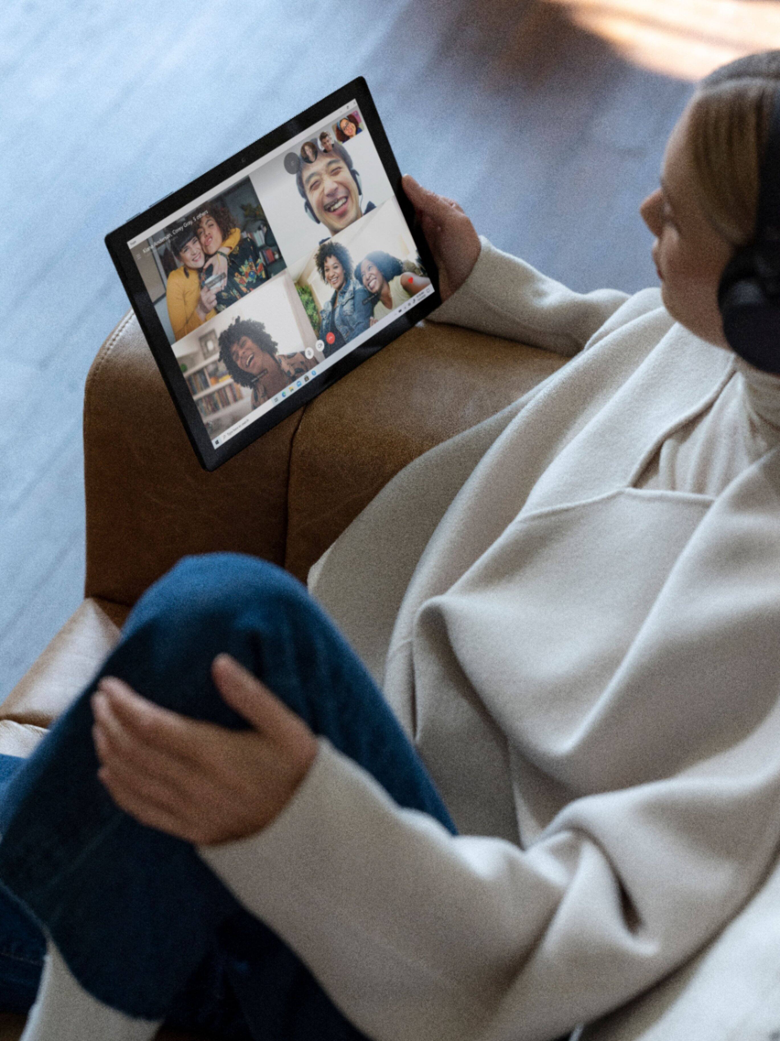 Alt View 19. Microsoft - Geek Squad Certified Refurbished Surface Pro 7 - 12.3" Touch-Screen - 1TB - Platinum.