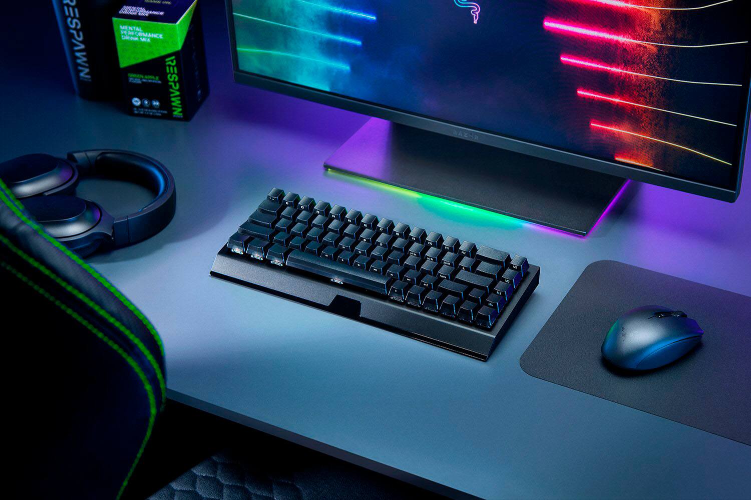 Alt View 14. Razer - BlackWidow V3 Mini Hyperspeed Phantom Edition 65% Wireless Mechanical Green Clicky Tactile Switch Gaming Keyboard - Black.