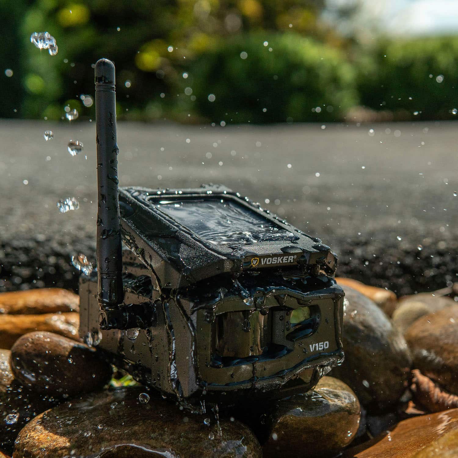 Alt View 15. Vosker - V150 Solar-Powered LTE Cellular Home Security Outdoor Camera, Motion Activated Sensor Nightvision Wireless Camera - Receive Photos on Your Mobile App, Black.