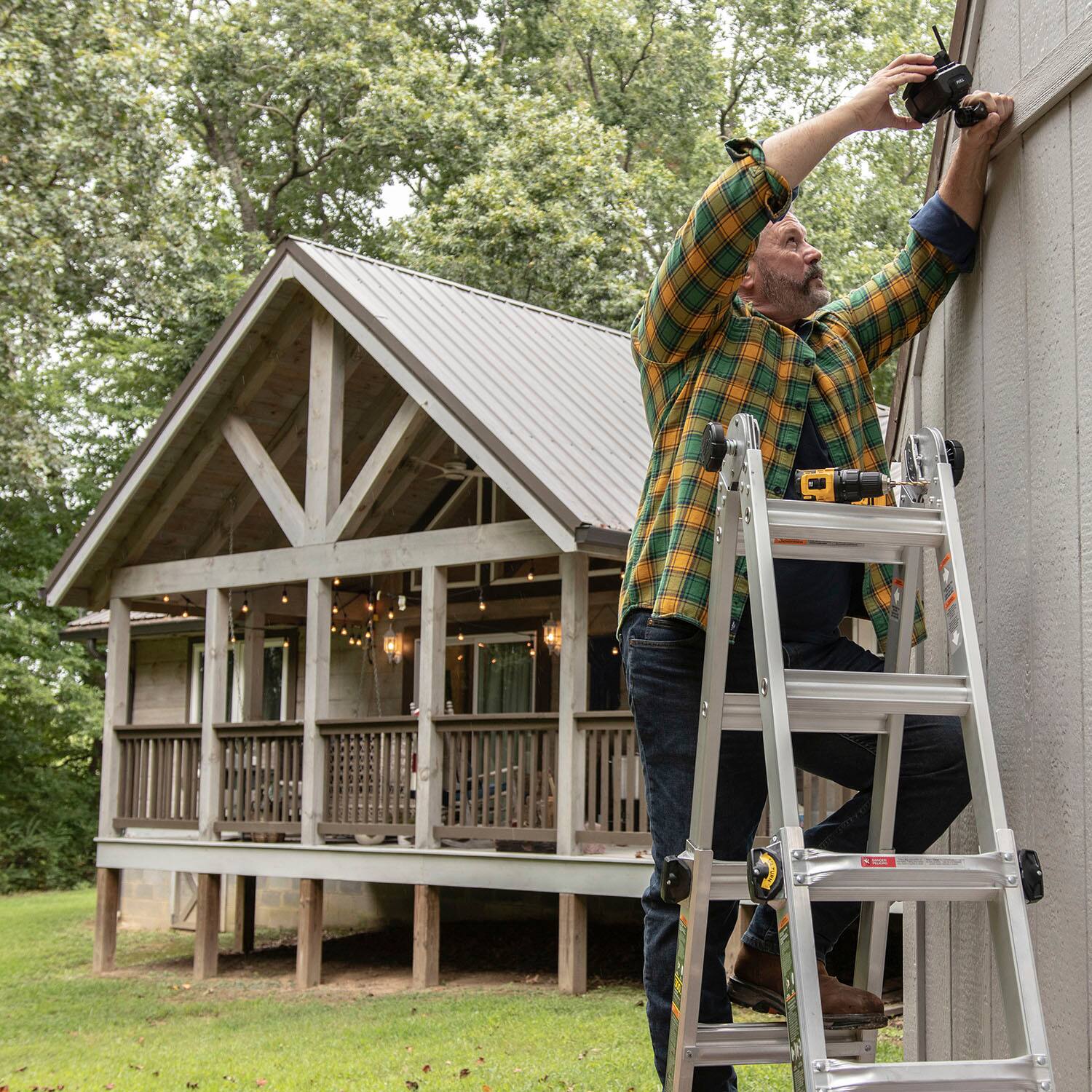 Alt View 16. Vosker - V150 Solar-Powered LTE Cellular Home Security Outdoor Camera, Motion Activated Sensor Nightvision Wireless Camera - Receive Photos on Your Mobile App, Black.