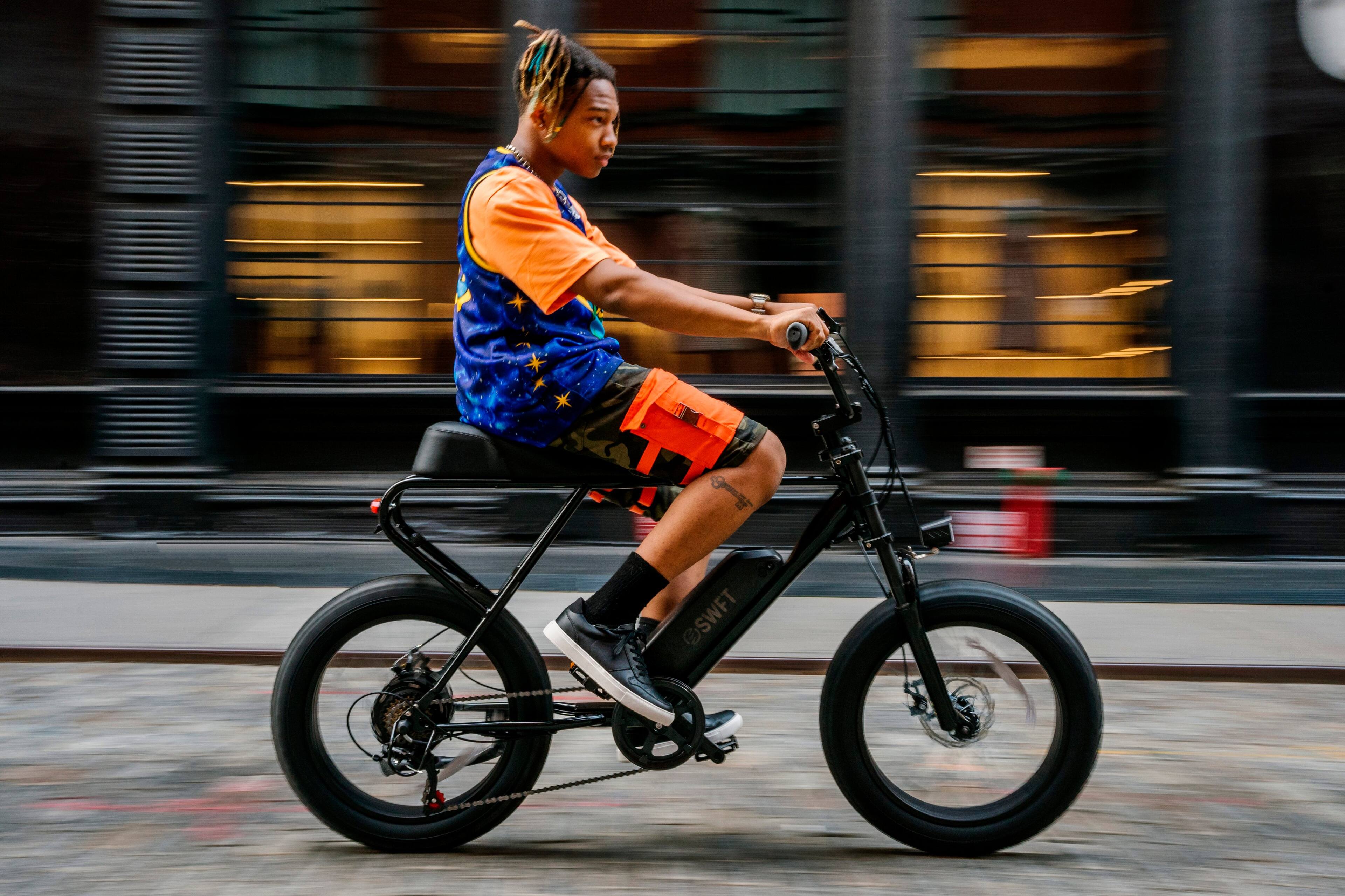 Alt View 19. SWFT - ZIP eBike w/ 37mi Max Operating Range & 20  mph Max Speed - Black.