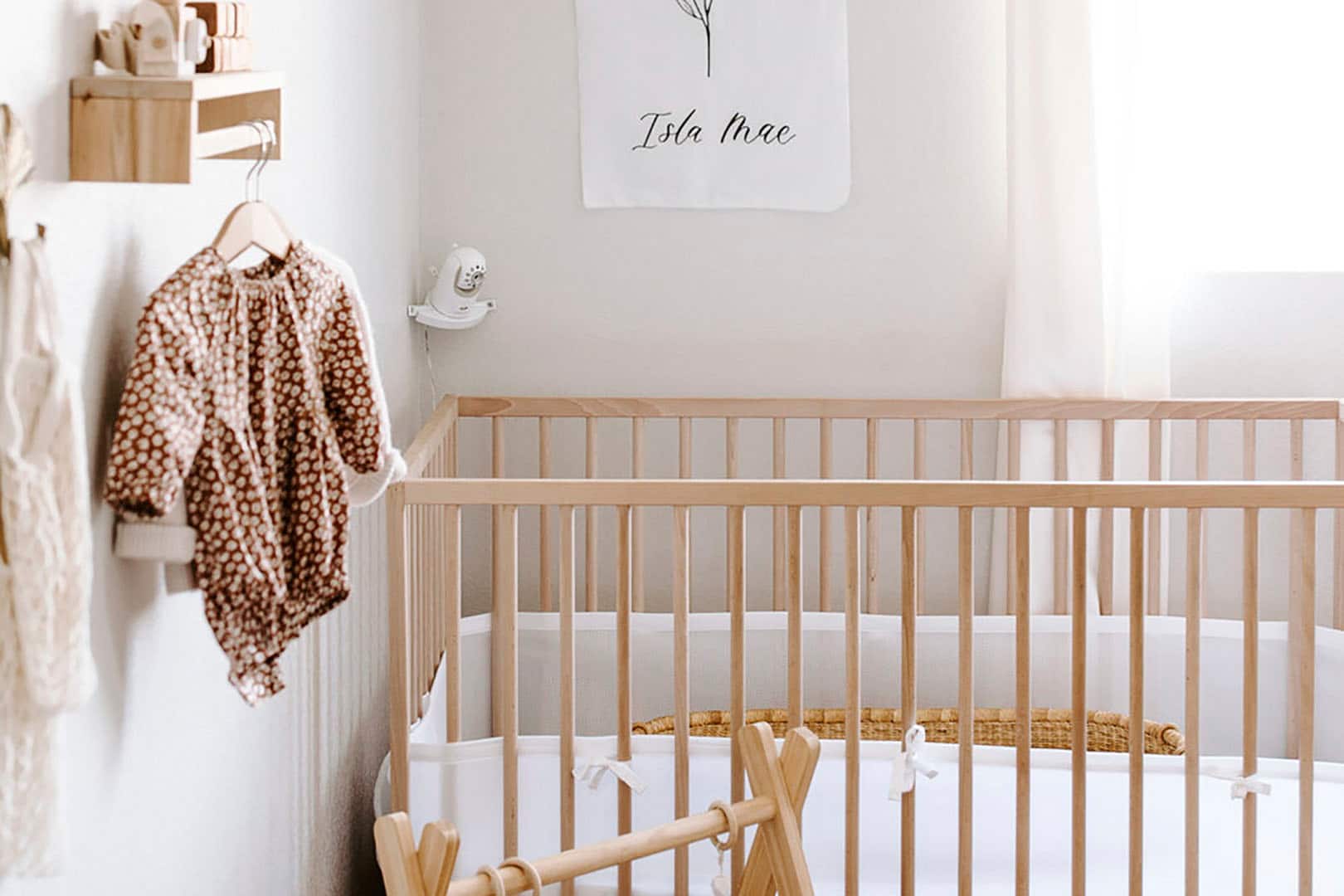 Alt View 23. Infant Optics - DXR-8 PRO - White.