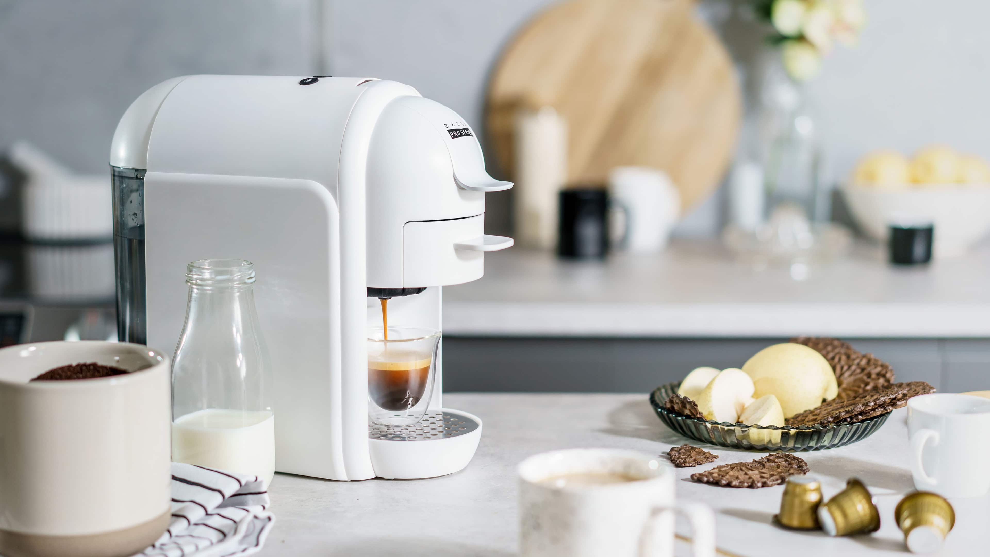 Alt View 21. Bella Pro Series - Espresso Machine with 20 Bars of Pressure and Nespresso Capsule Compatibility - Matte White.