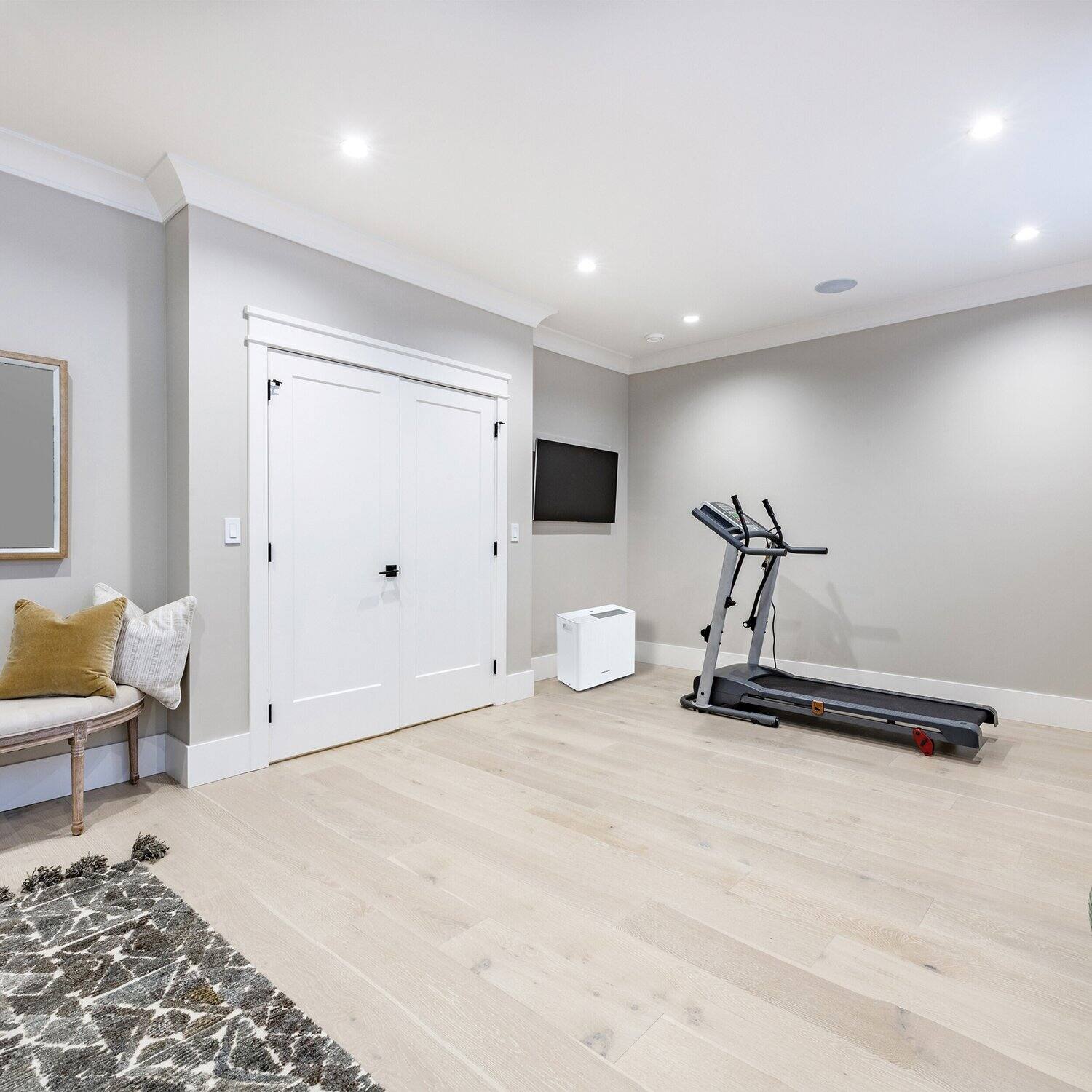 Alt View 23. Frigidaire - Frigidaire 1500 22 Pint Dehumidifier - White.