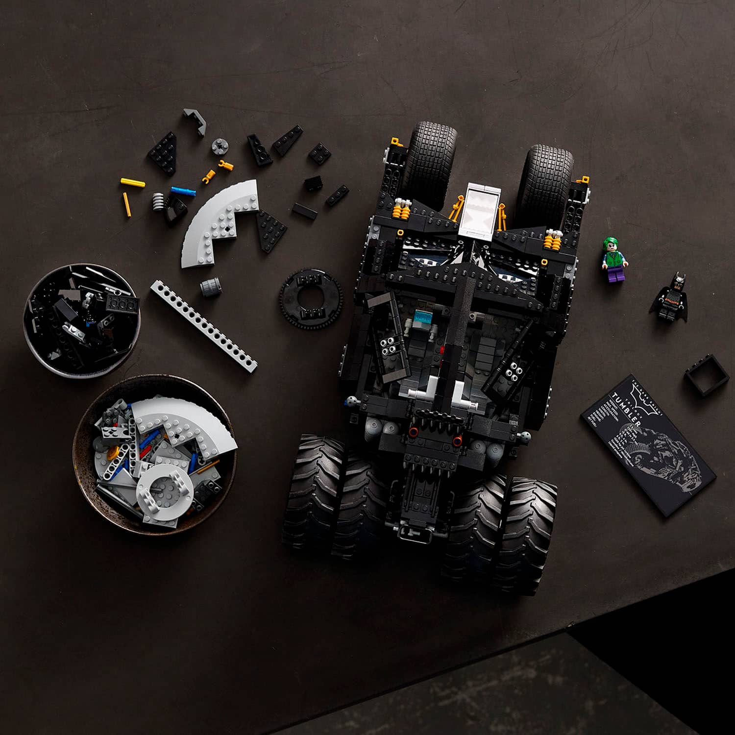 Angle View: LEGO - Super Heroes Batmobile Tumbler 76240