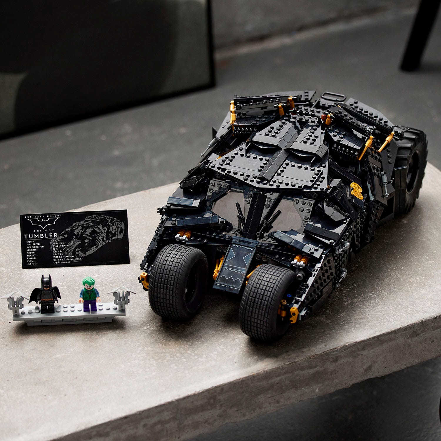 lego tumbler with batpod