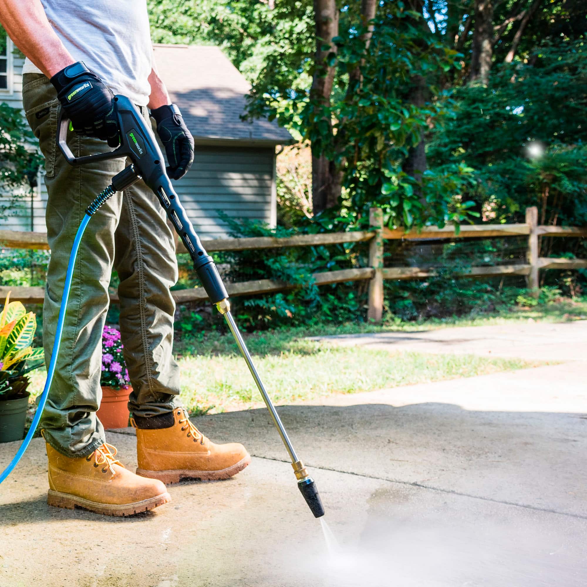 Zoom in on Left Zoom. Greenworks - Electric Pressure Washer up to 2000 PSI at 1.3 GPM - Green.