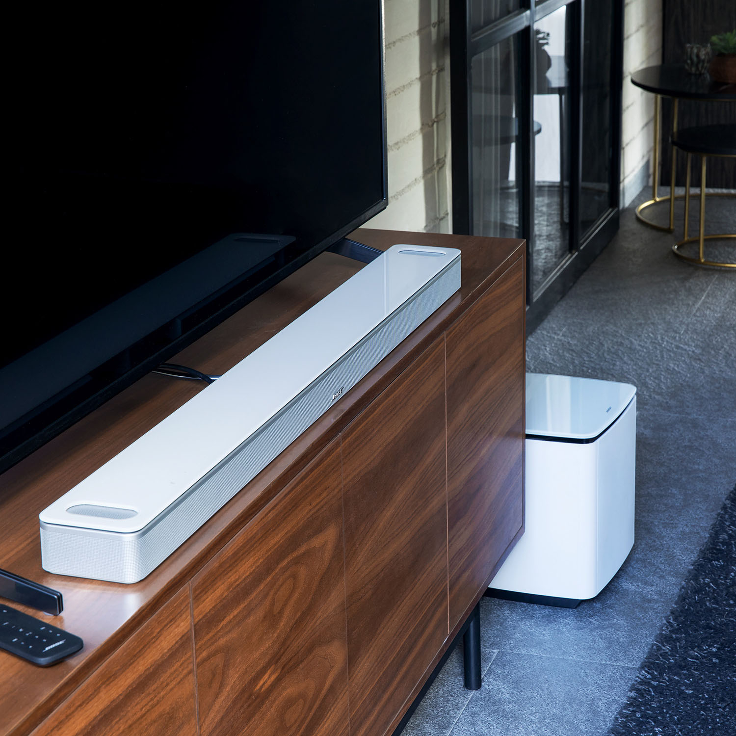 Bose Smart Soundbar 900 With Dolby Atmos and Voice Assistant White 