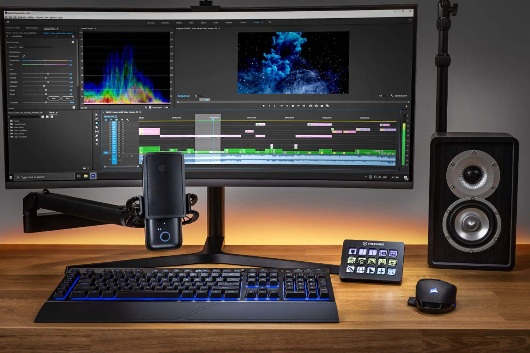Alt View 15. Elgato - Stream Deck MK.2 Full-size Wired USB Keypad with 15 Customizable LCD keys and Interchangeable Faceplate - Black.