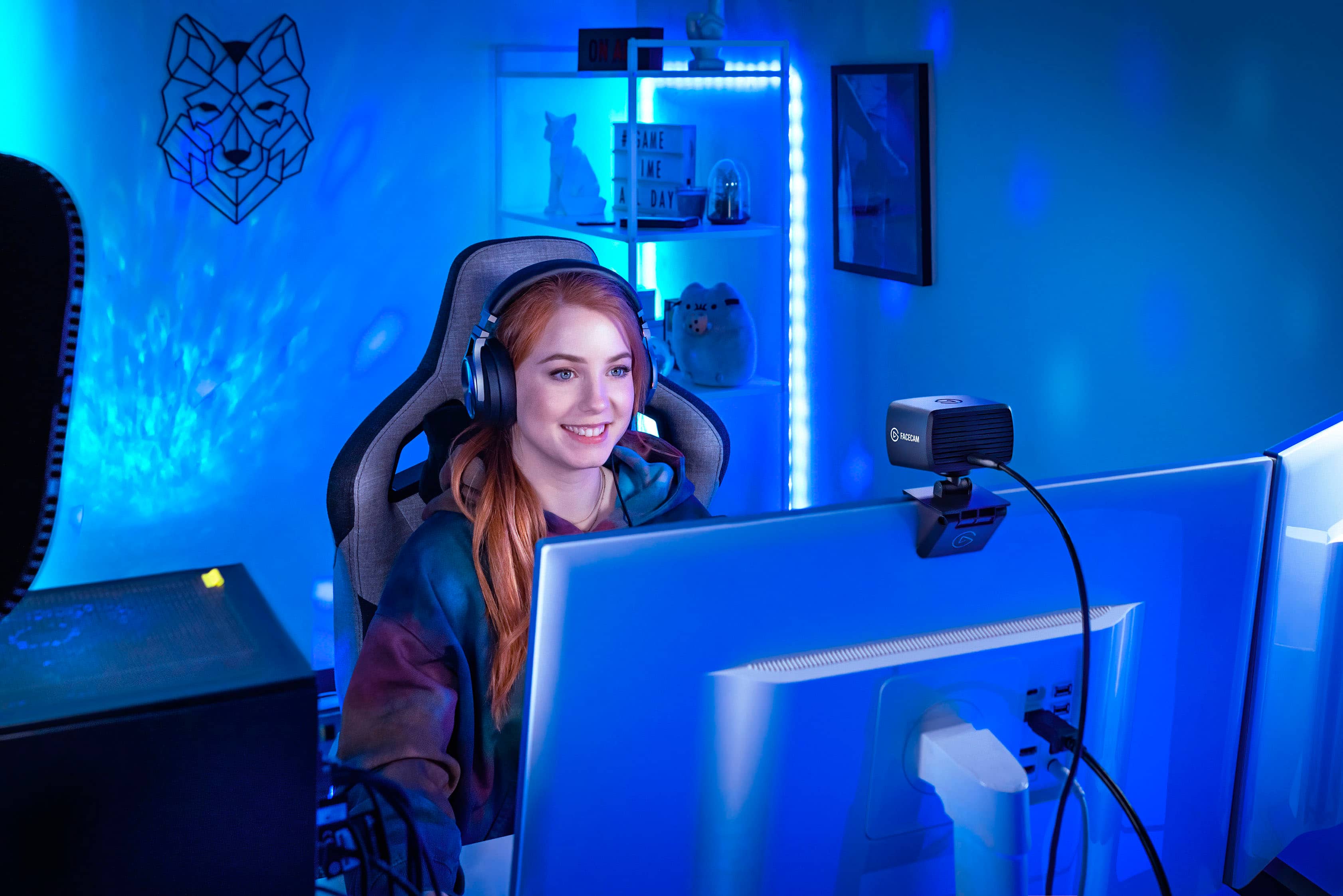 Alt View 15. Elgato - Facecam Full HD 1080 Webcam for Video Conferencing, Gaming, and Streaming - Black.