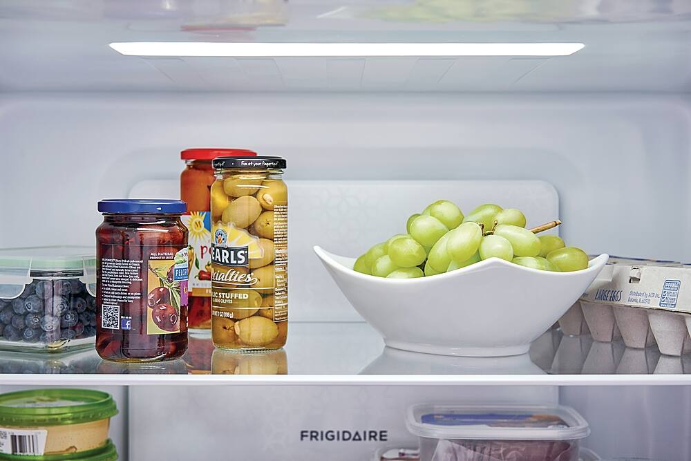 Alt View 5. Frigidaire - 17.4 Cu. Ft. 4-Door French Door Refrigerator - Stainless Steel.