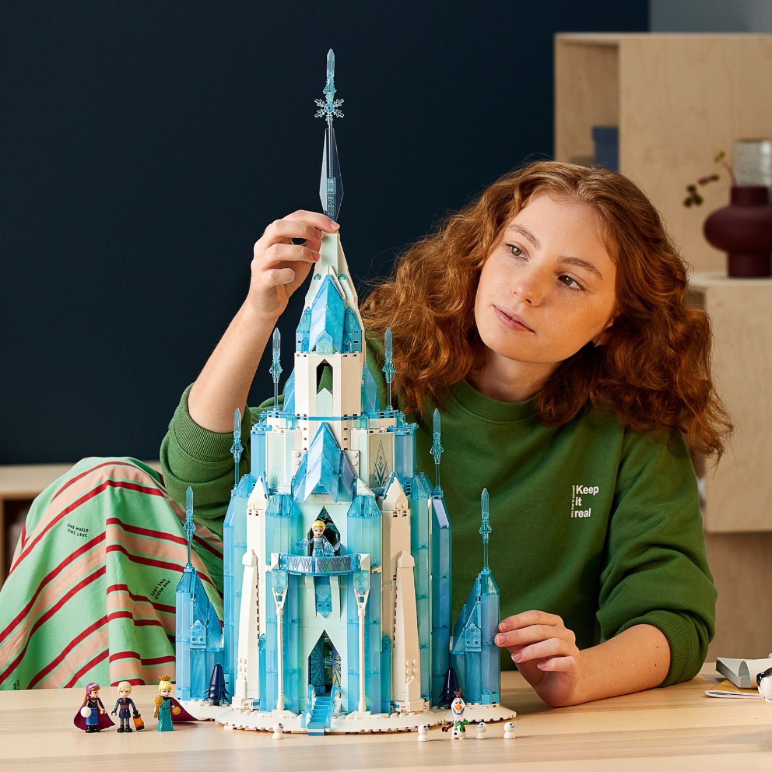 LEGO® Disney Princess™ - Le château de glace La Reine des Neiges avec 3  Figurines - 43197 - Lego - Achat & prix
