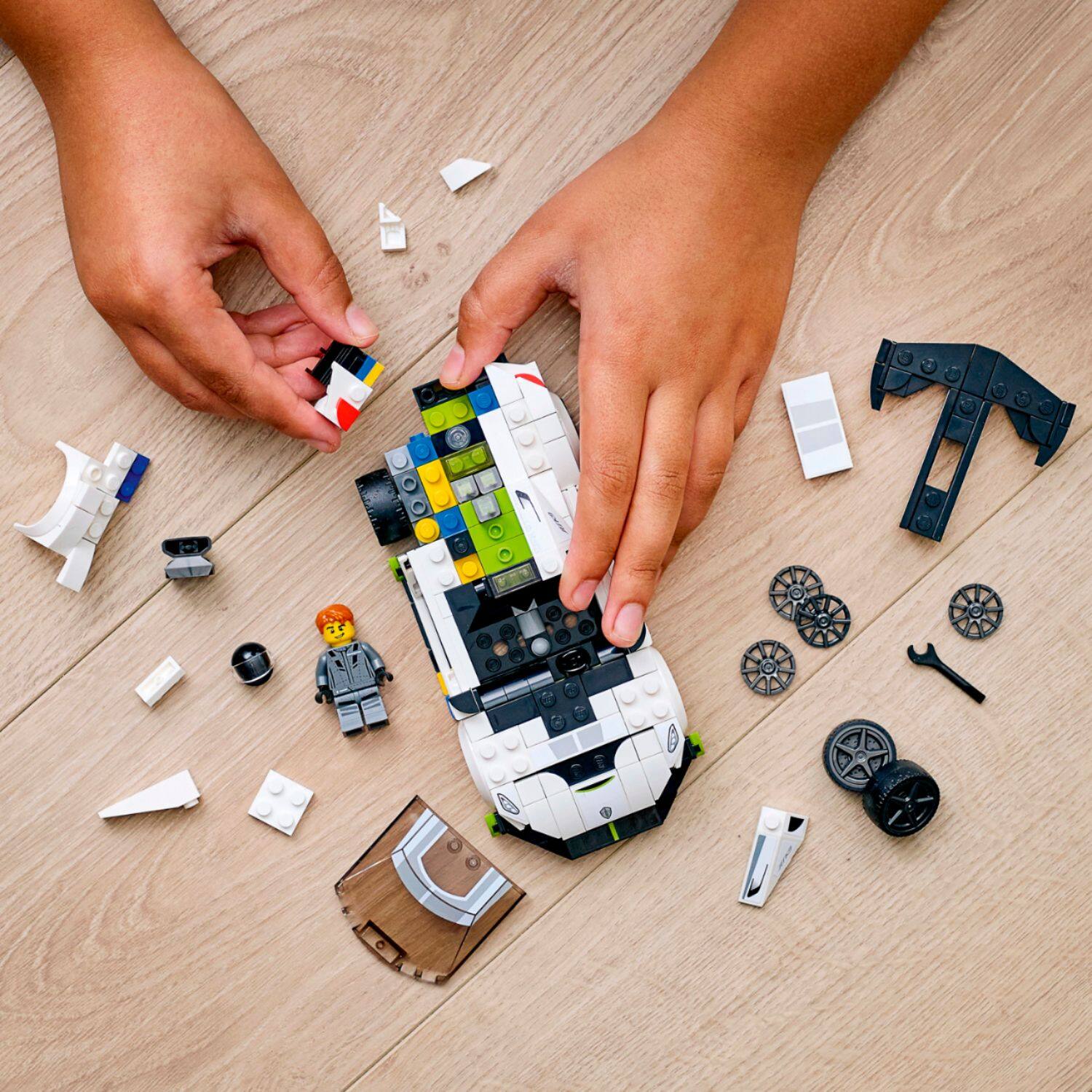 Alt View 12. LEGO - Speed Champions Koenigsegg Jesko 76900.