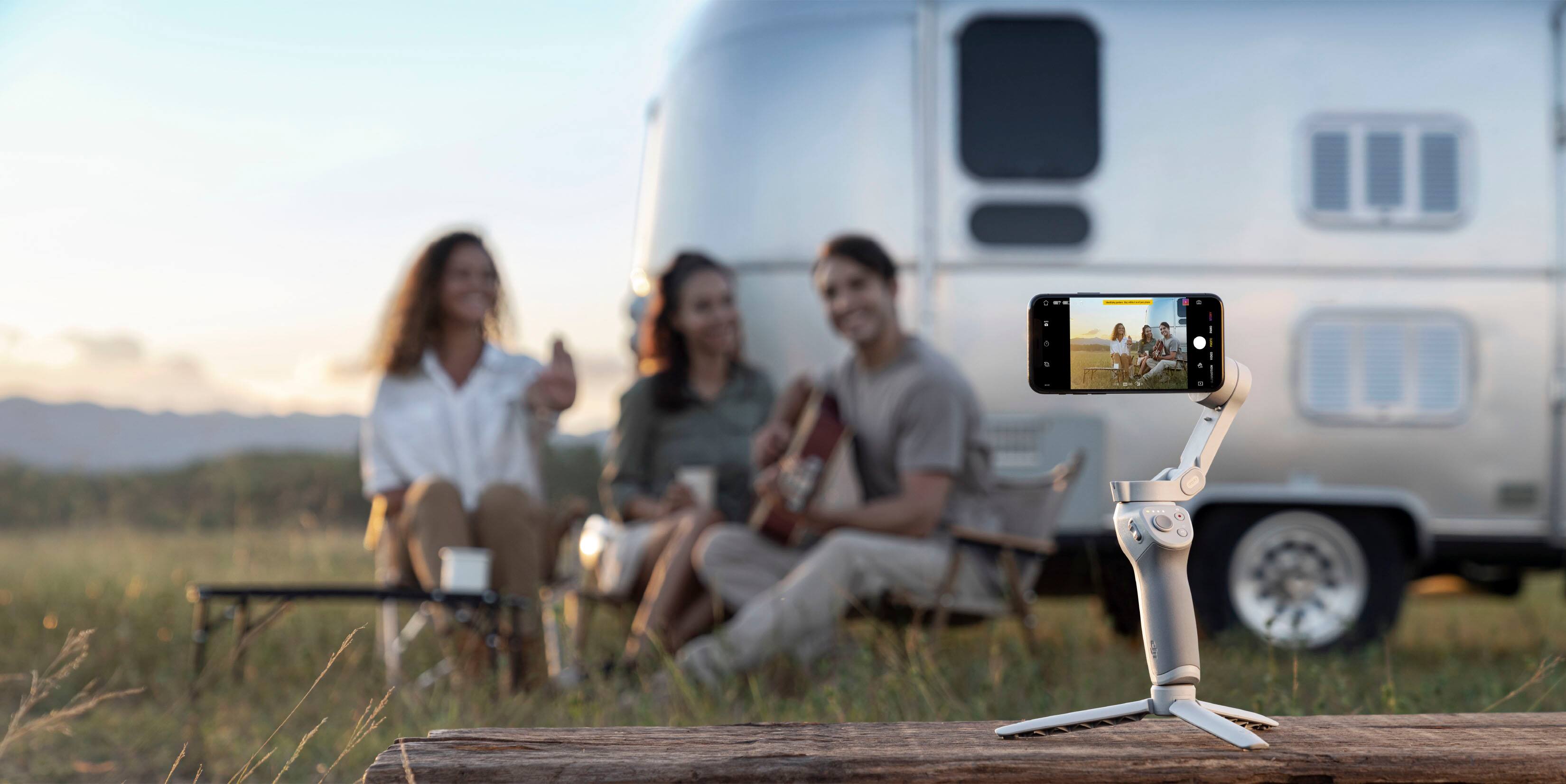 Alt View 16. DJI - OM 4 SE.