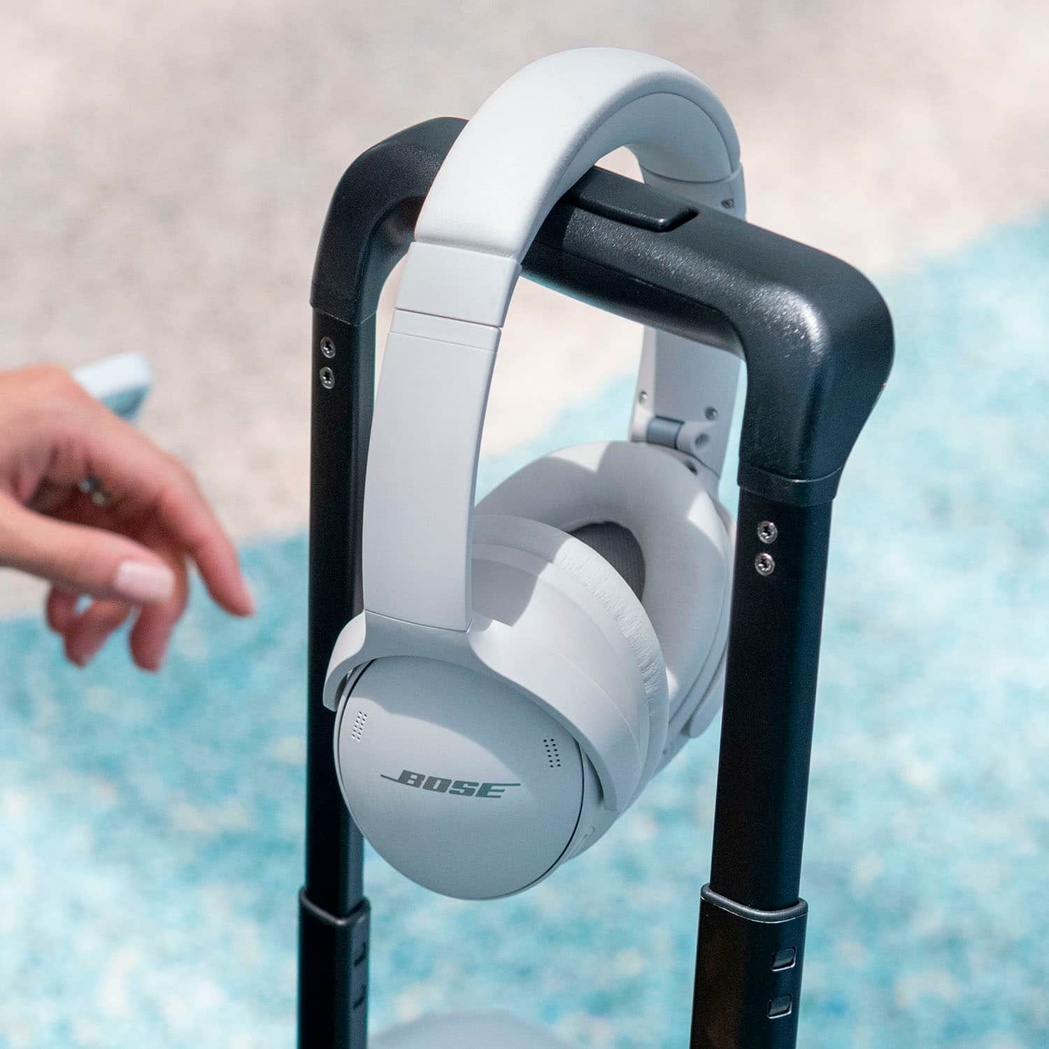 BOSE QuietComfort 45 Bluetooth Headset with Mic (24 Hours Playtime, Over  Ear, White Smoke)