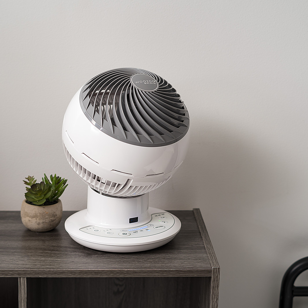 Left View: Woozoo - Compact Personal Oscillating Air Circulator Fan with Remote - 10 Speed with Timer - Large Room 470 ft² - White